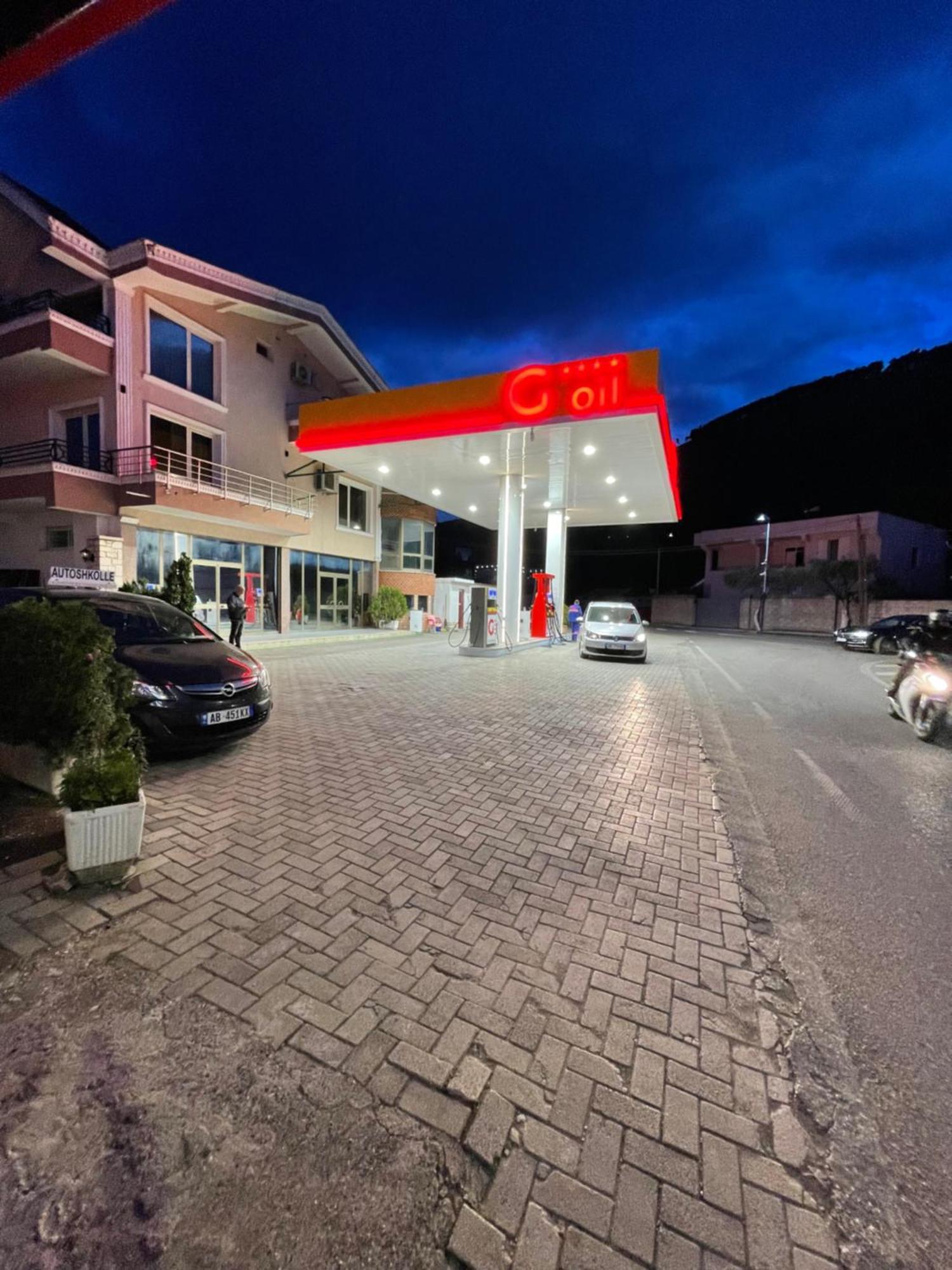 Vila At Berat Exteriör bild